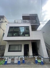 東京都目黒区上目黒1丁目