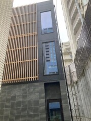 東京都港区三田2丁目