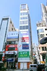 東京都港区六本木4丁目