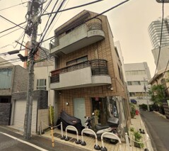 東京都港区六本木７丁目